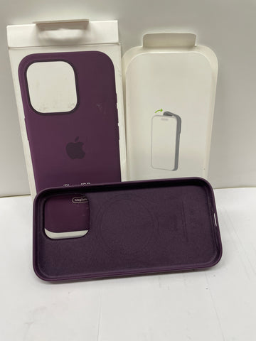 Apple Custodia MagSafe cover in silicone per iPhone 16 Pro - Prugna