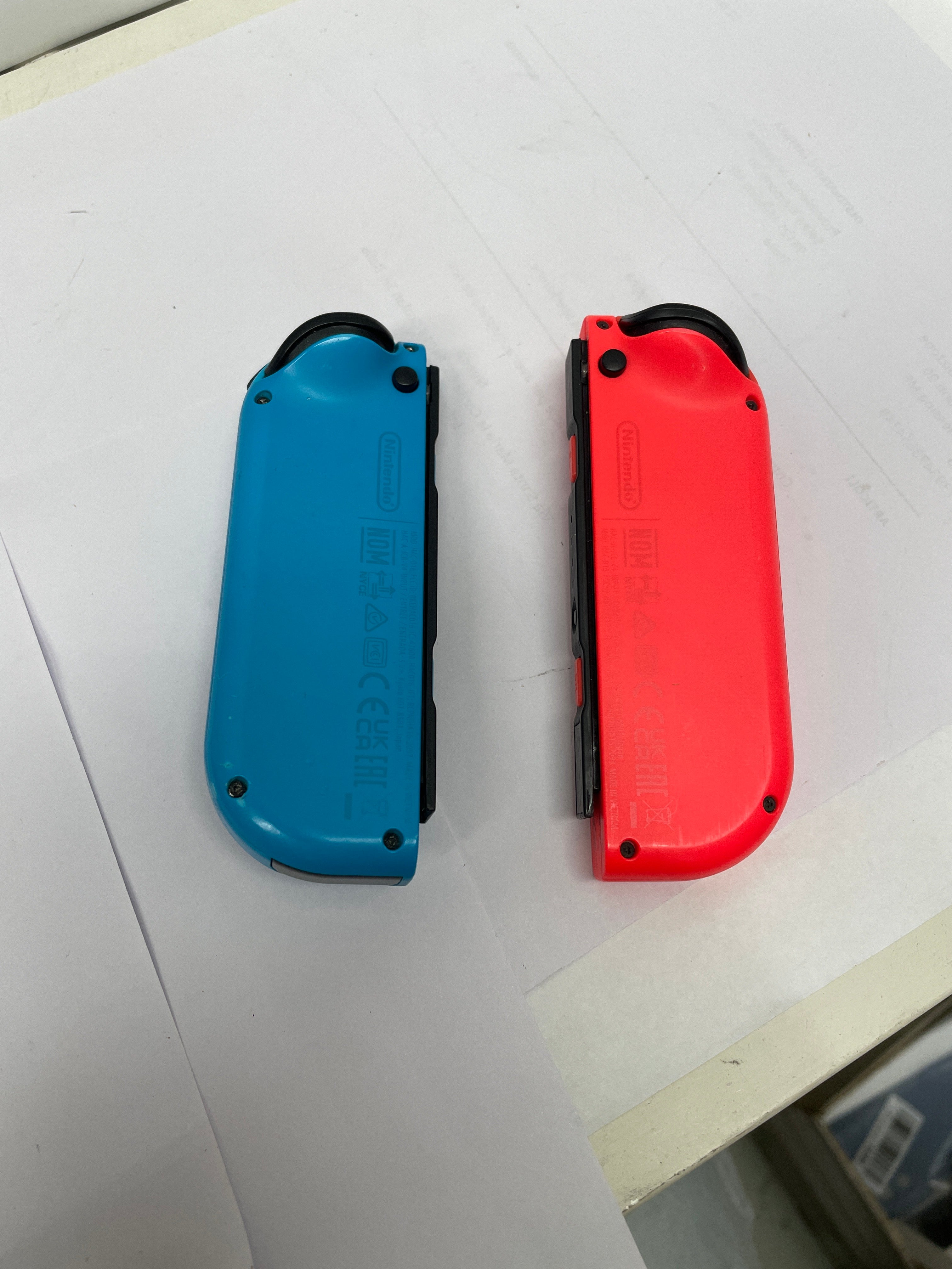 Nintendo Switch Controller Set da 2 Joystick, Rosso e Blu