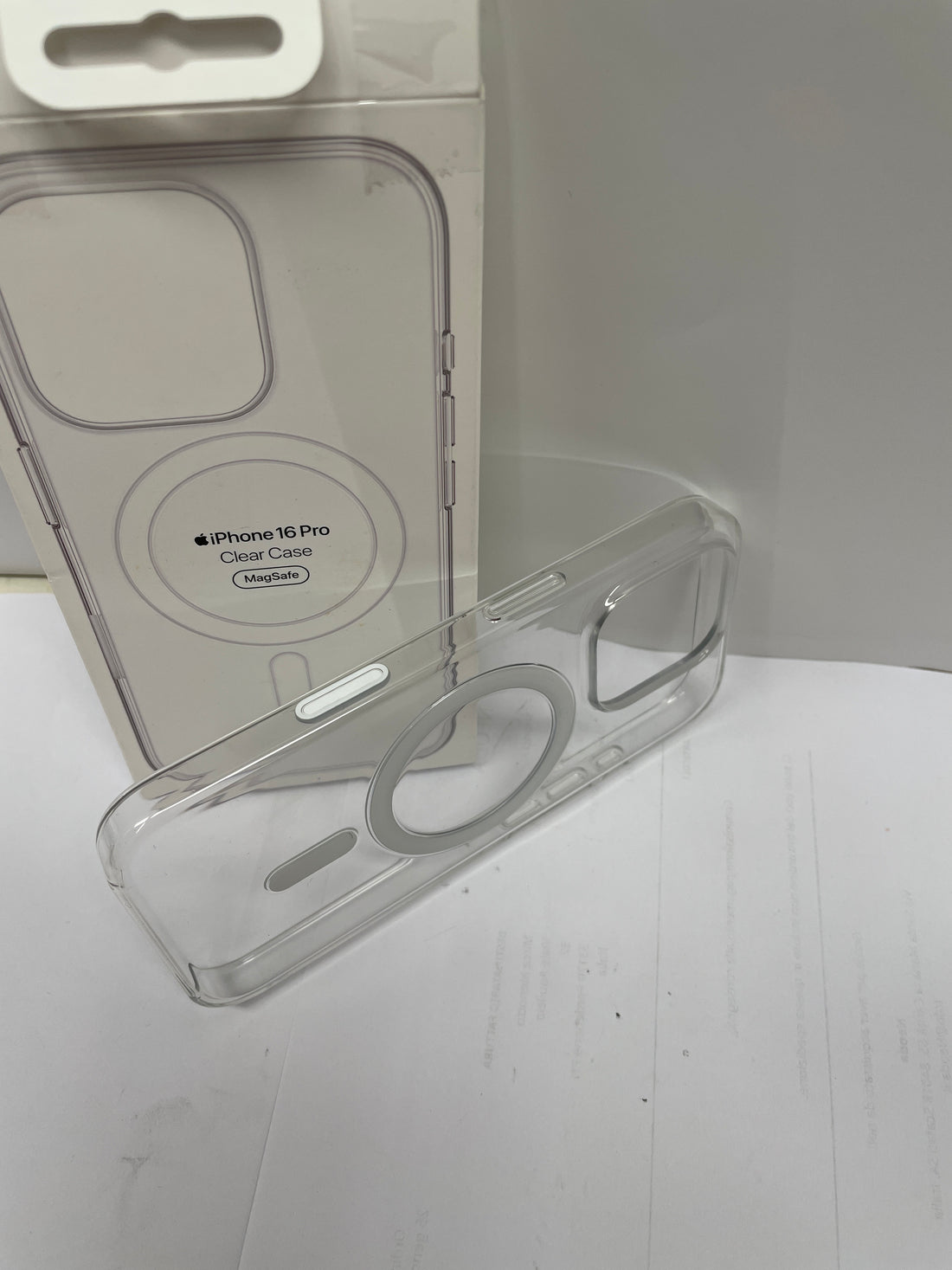 Apple Custodia MagSafe cover trasparente per iPhone 16 Pro