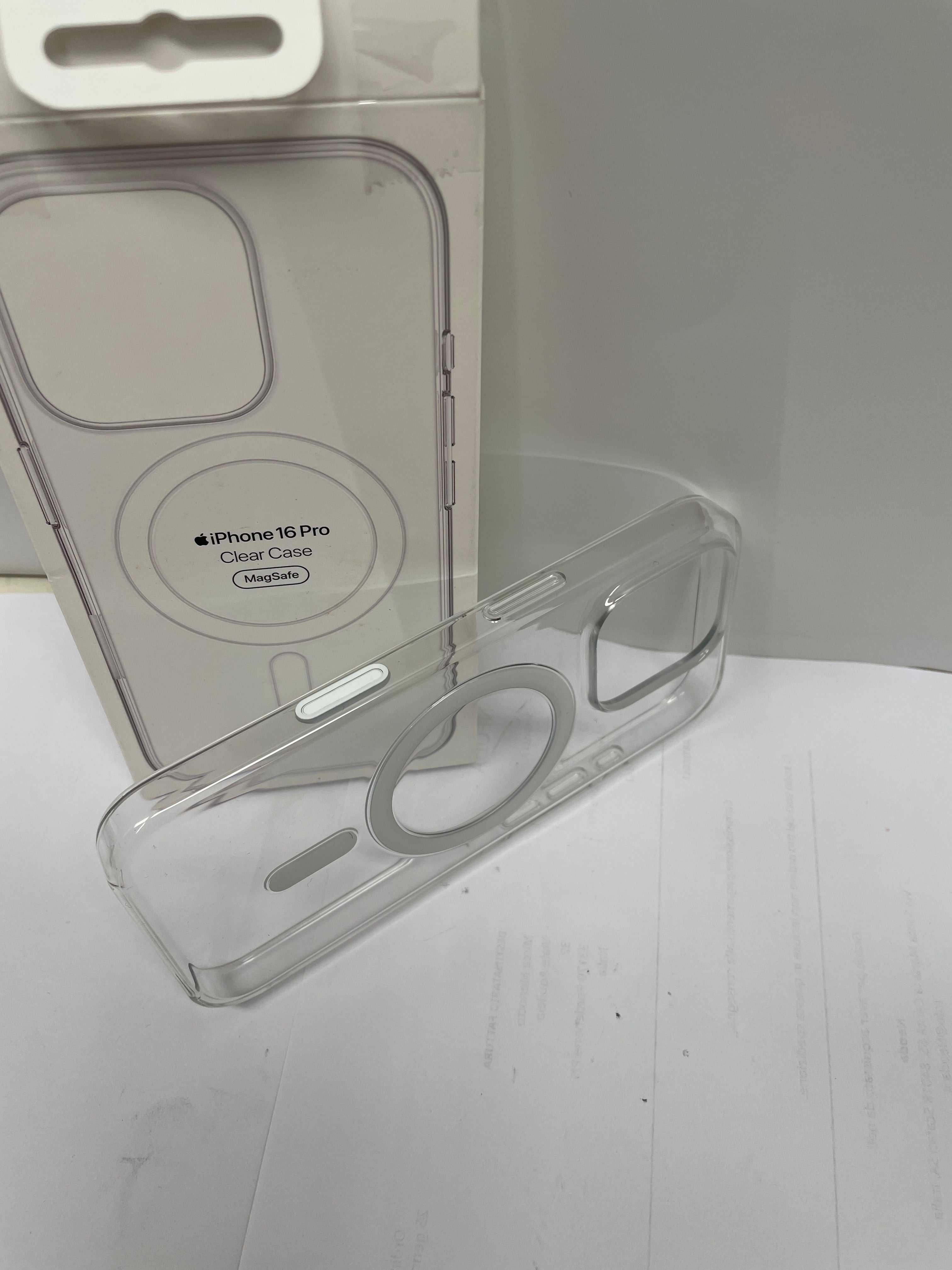 Apple Custodia MagSafe cover trasparente per iPhone 16 Pro