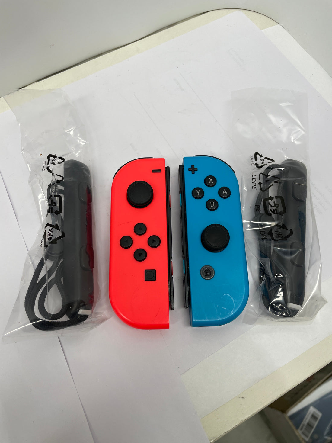 Nintendo Switch Controller Set da 2 Joystick, Rosso e Blu
