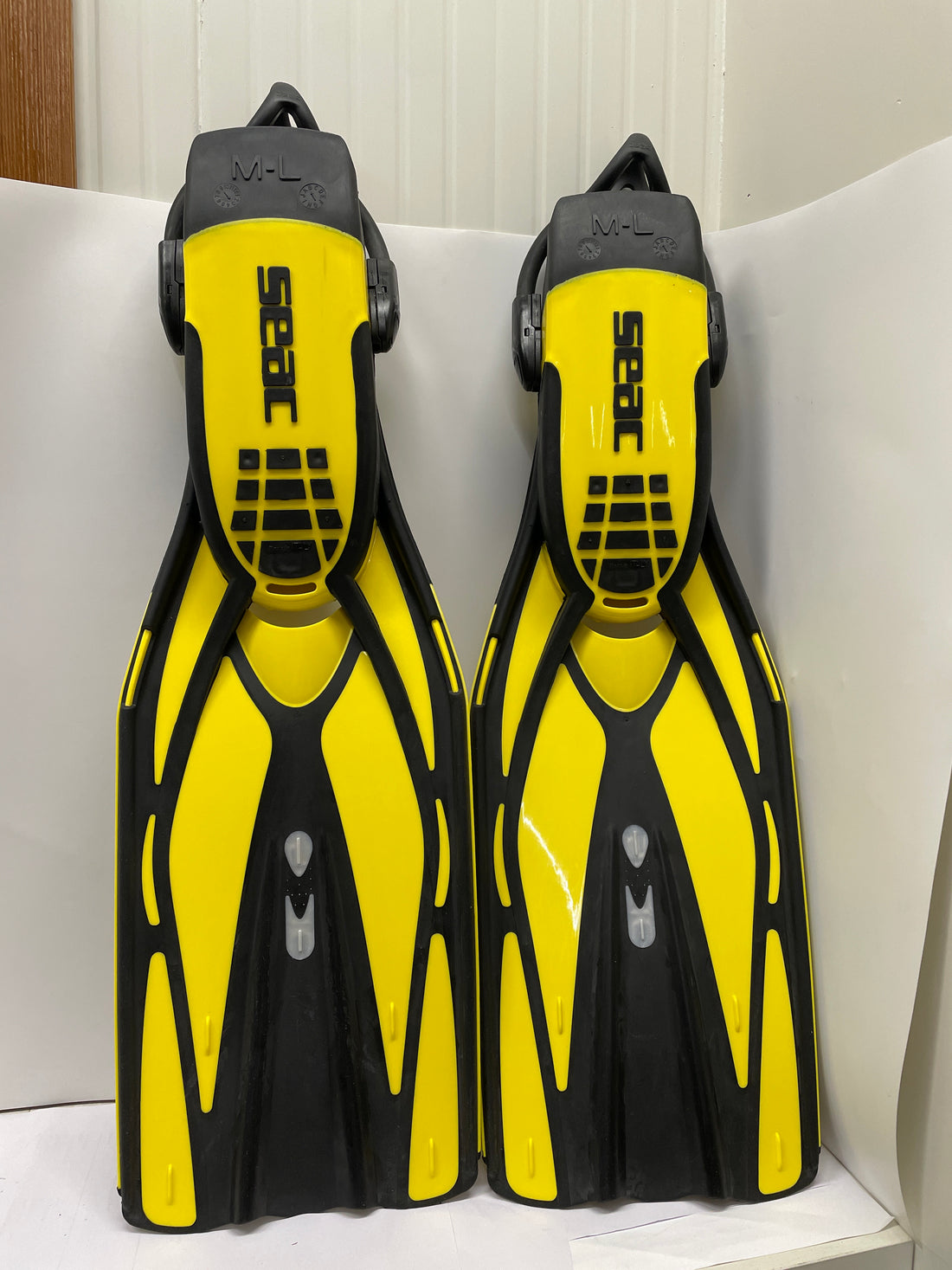 SEAC F1 S, Pinne da Subacquea ultraleggere con cinghiolo Elastico
