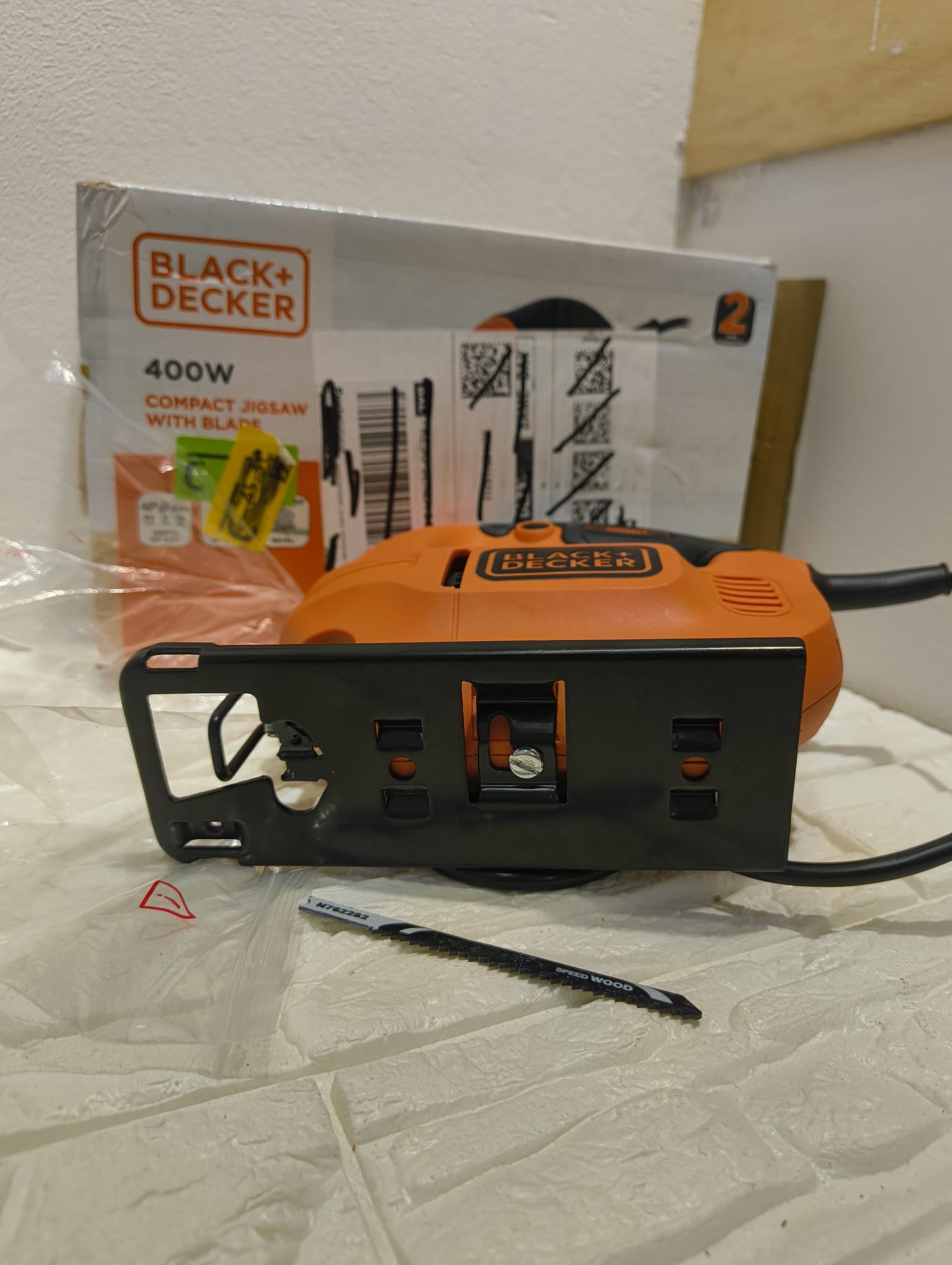 BLACK+DECKER KS501-QS Seghetto Alternativo 400W con Sistema Inclinazione 45°