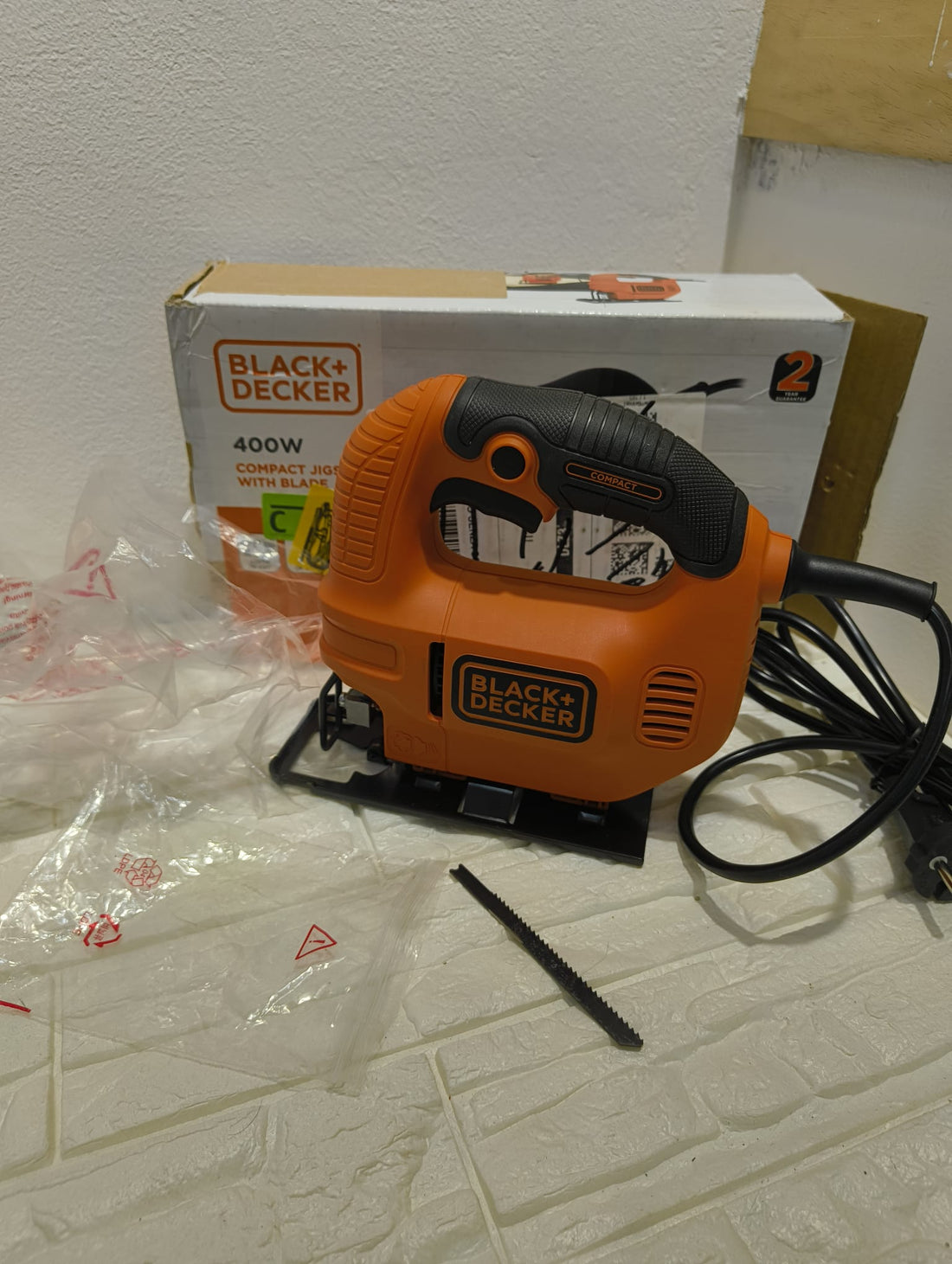 BLACK+DECKER KS501-QS Seghetto Alternativo 400W con Sistema Inclinazione 45°