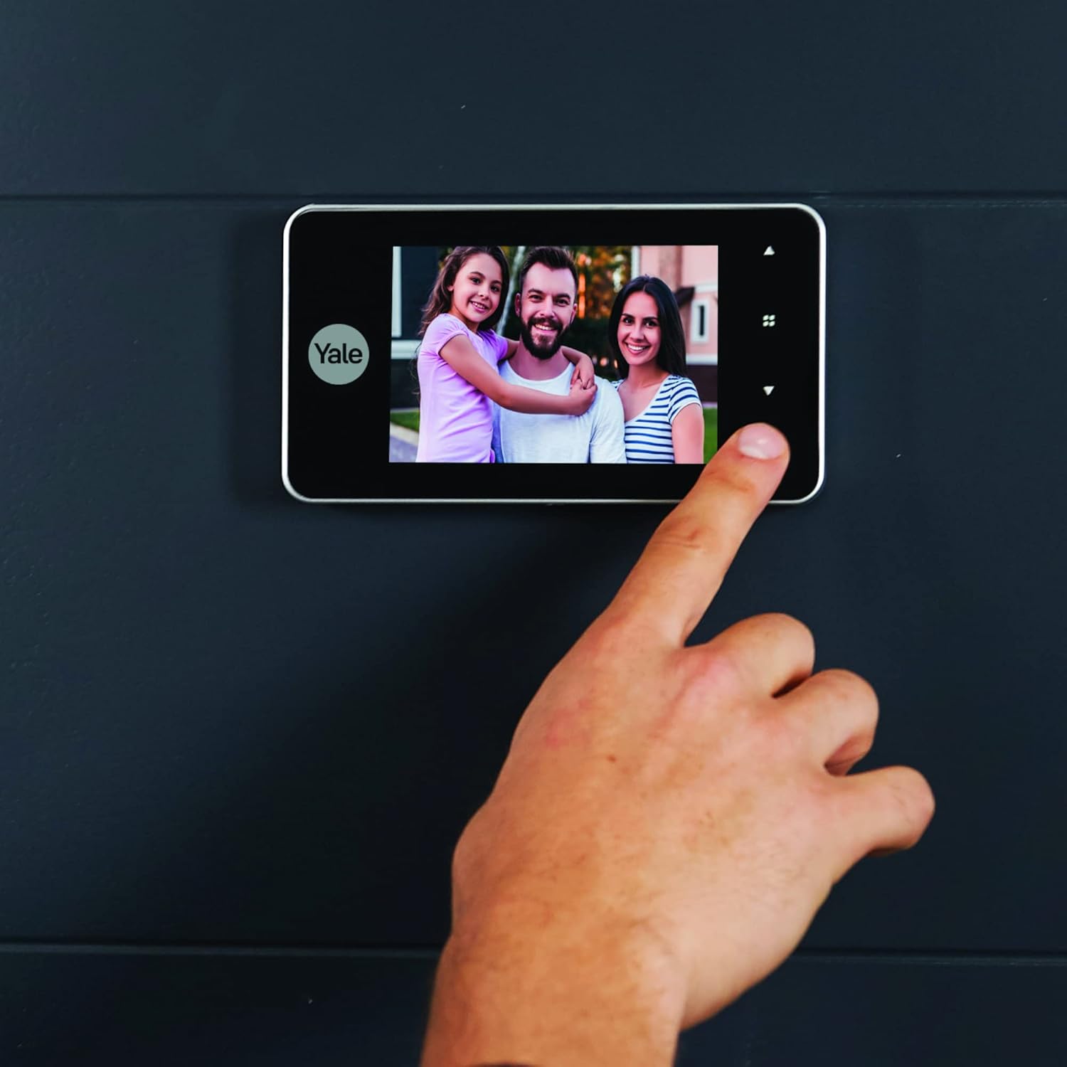 Yale spioncino digitale elettronico con telecamera HD per sicurezza casa