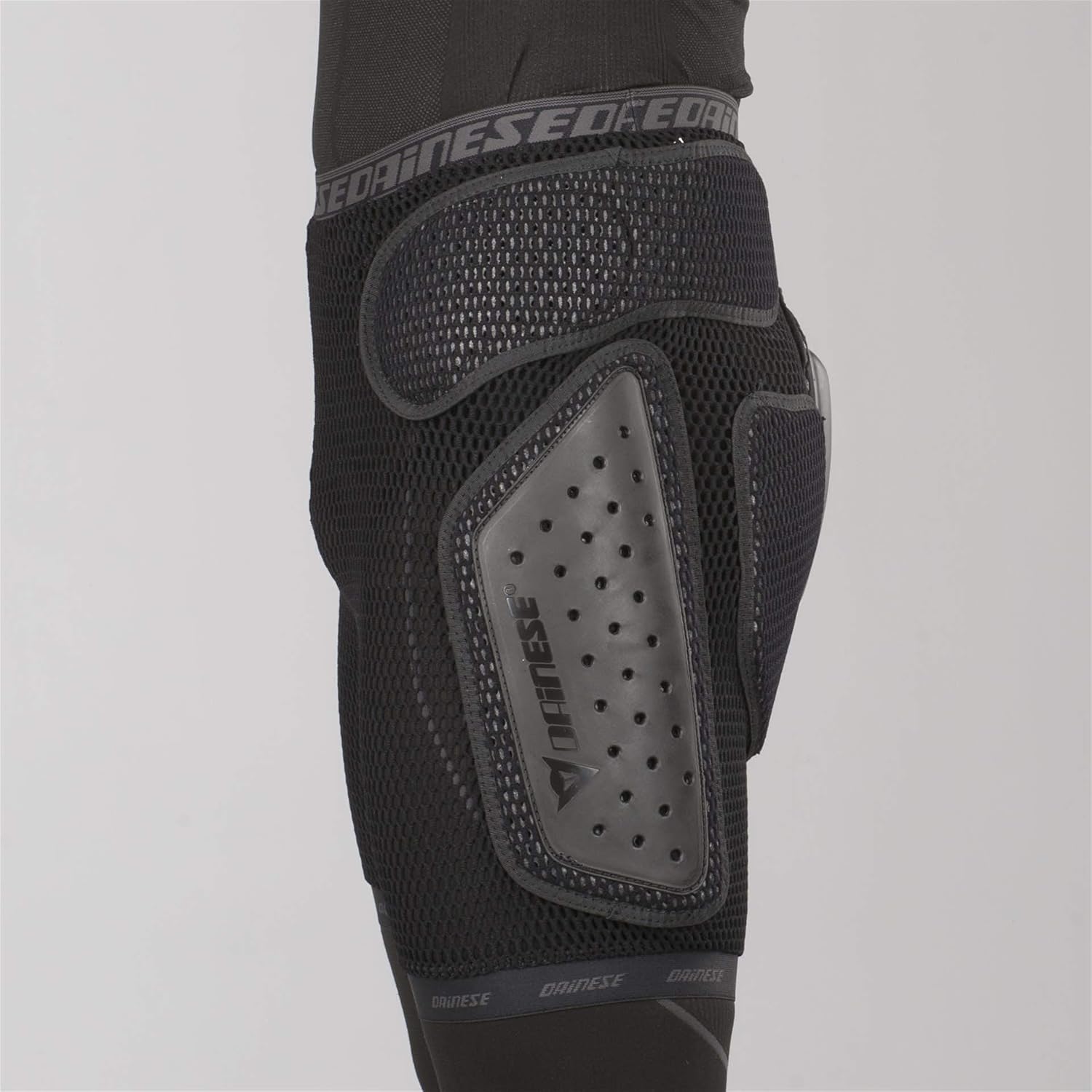 Pantaloncini protettivi Dainese Hard Short E1 nero protezione motociclista