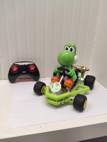 Carrera RC 2.4GHz Mario Kart Pipe Kart - Yoshi