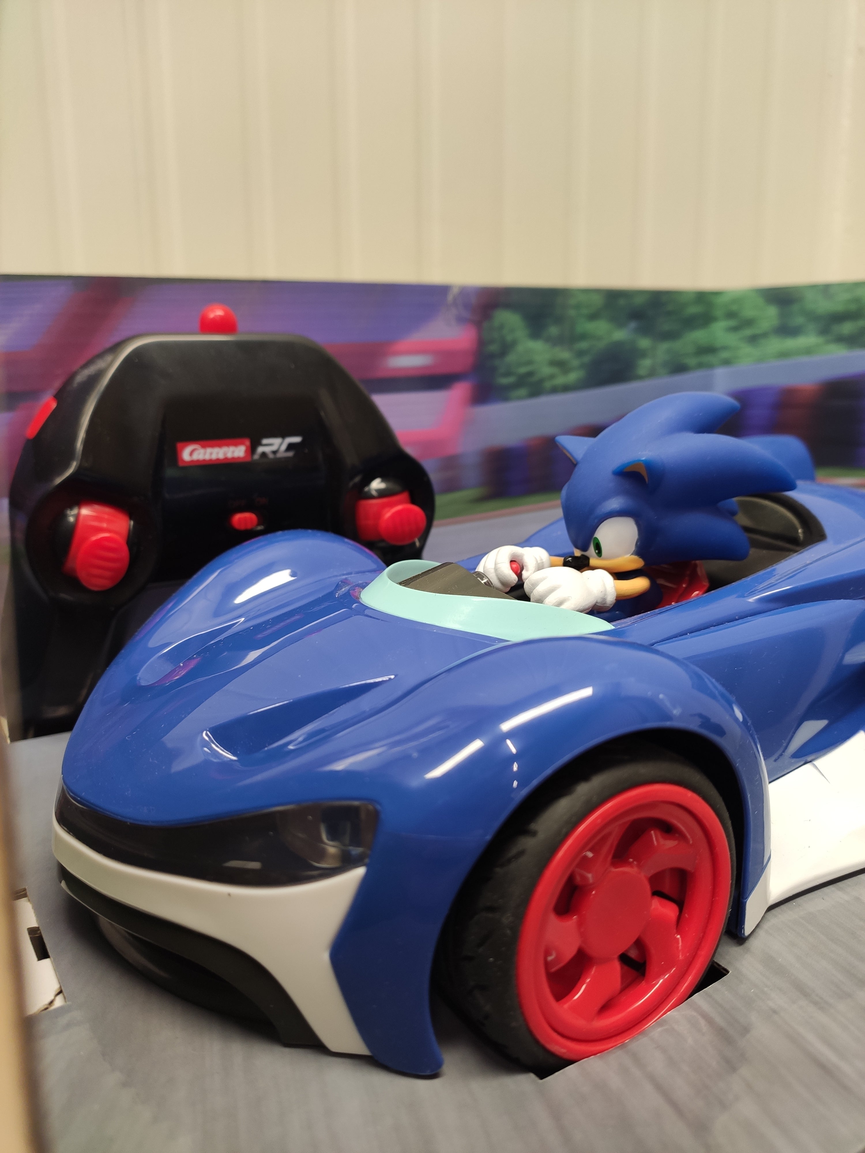 Carrera 2,4GHz Team Sonic Racing - Sonic
