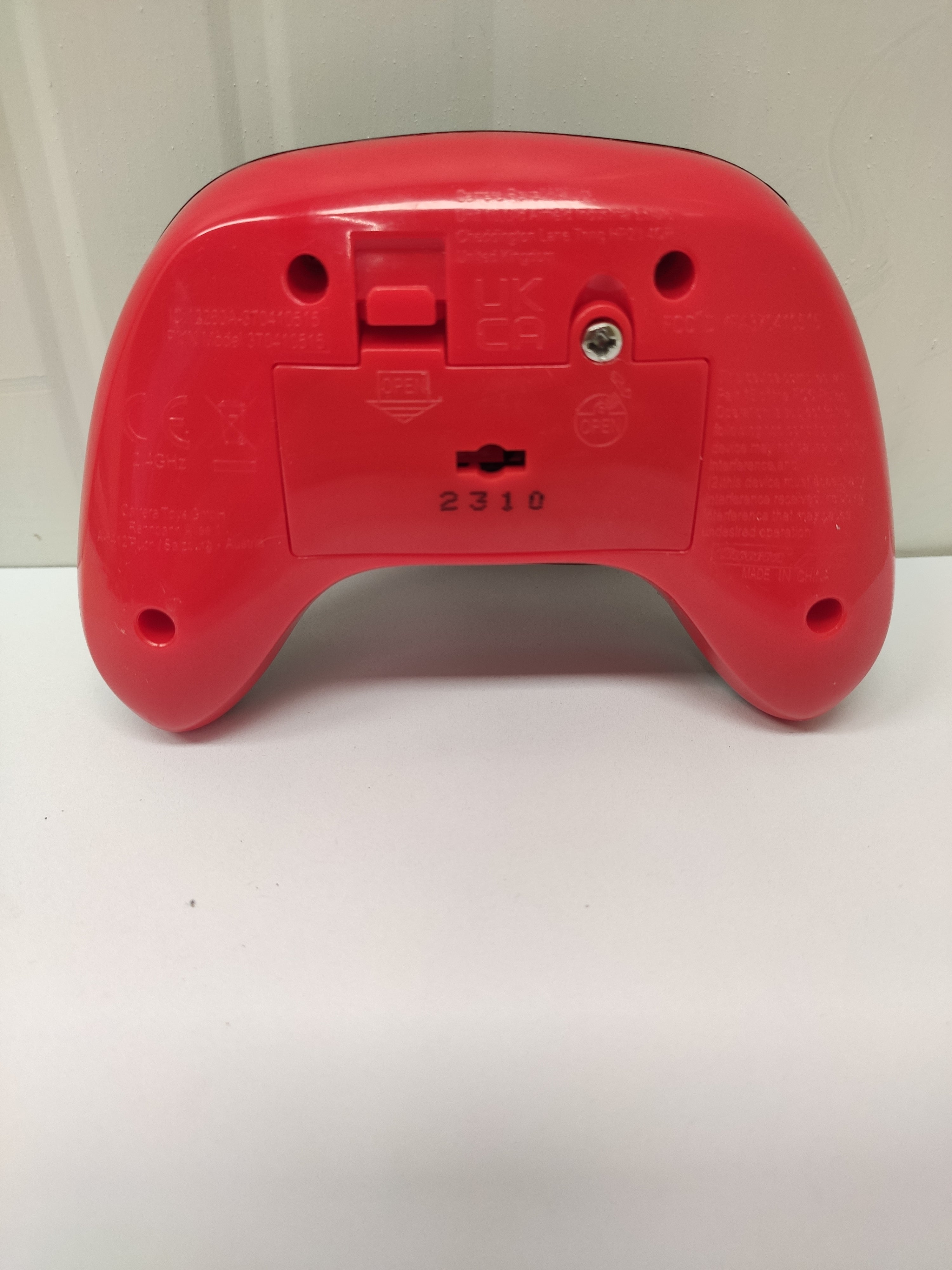 Carrera RC 2.4GHz Mario Kart Pipe Kart - Yoshi