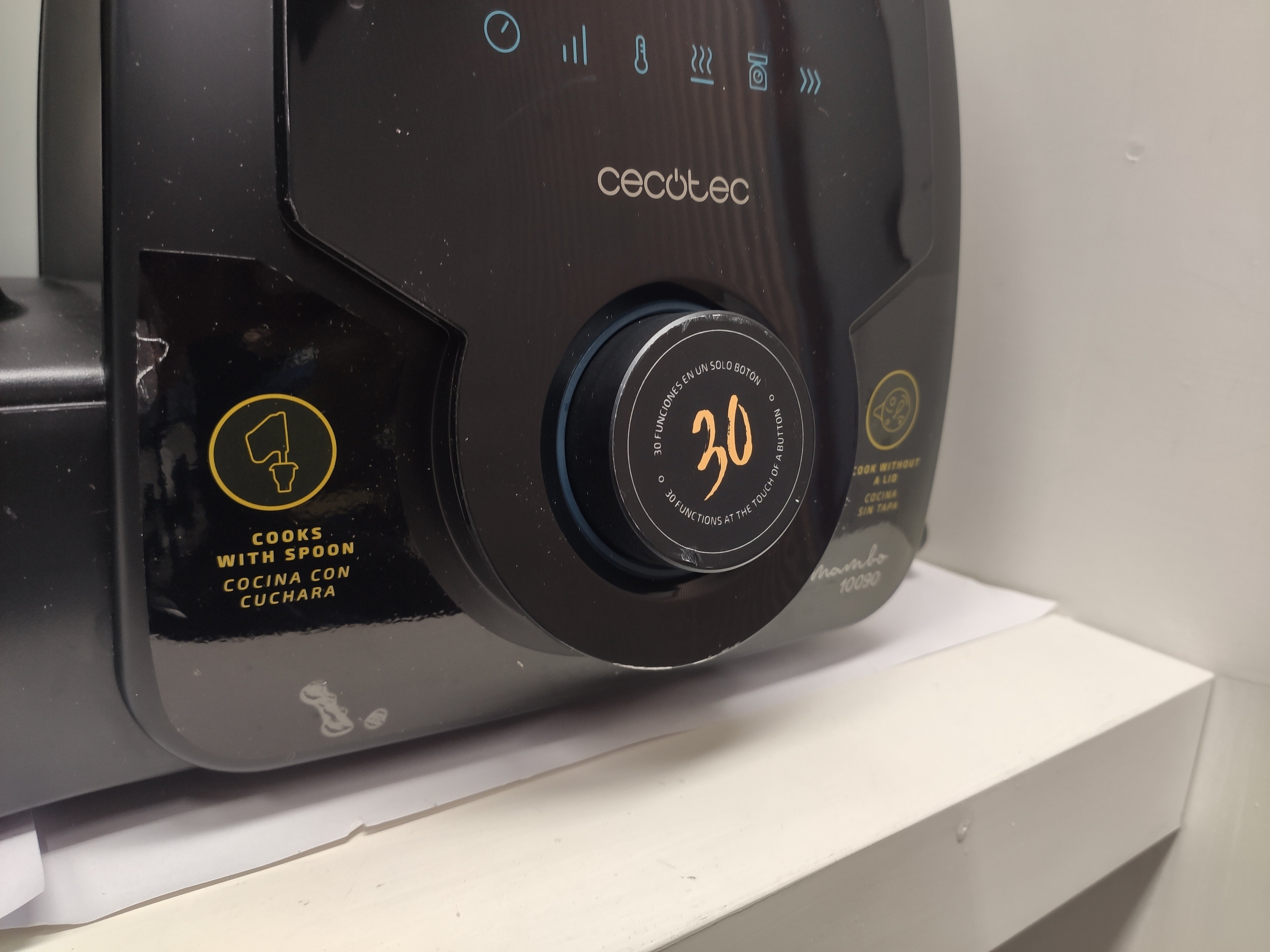Cecotec mambo 10090