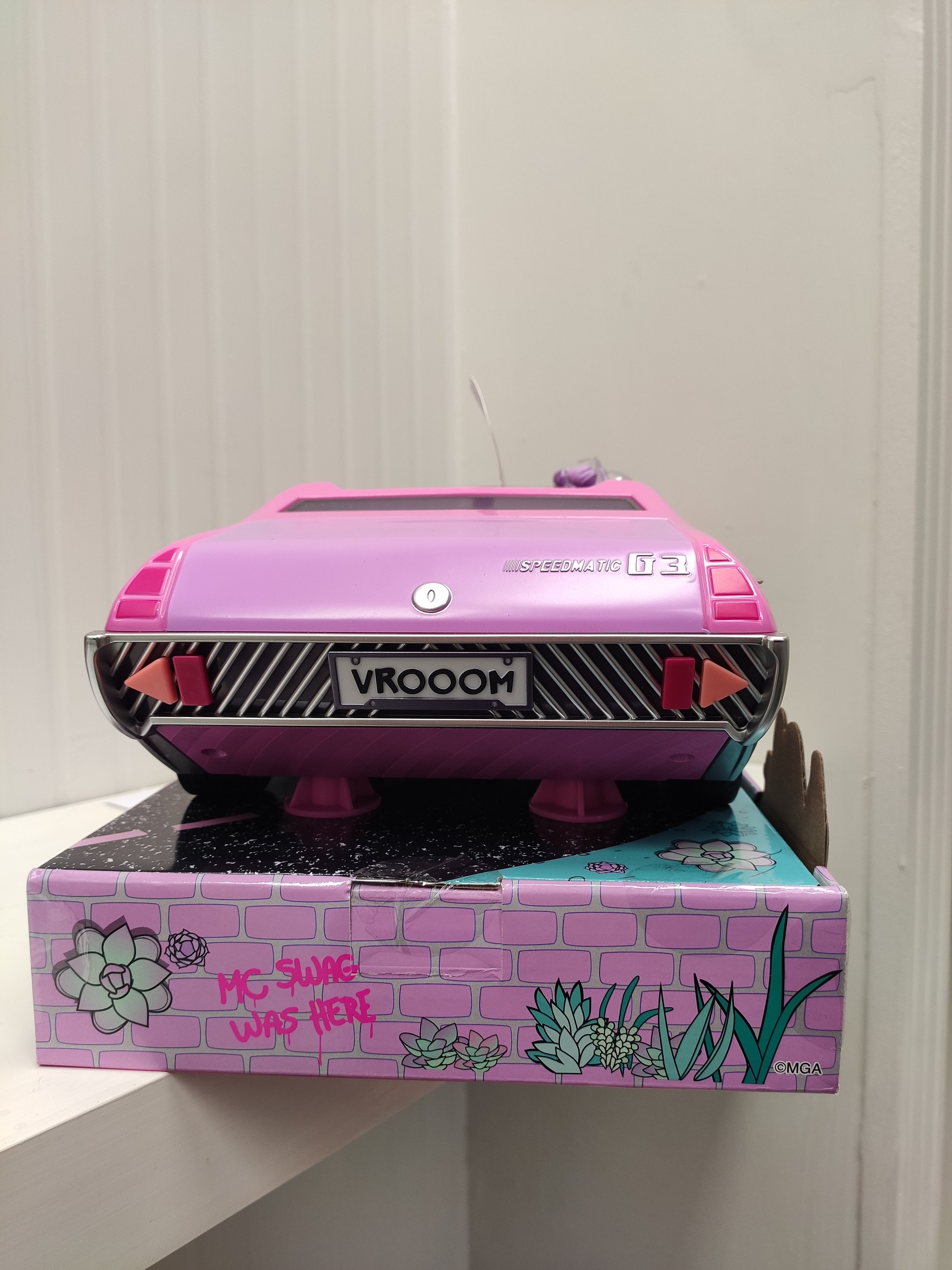 LOL Surprise City Cruiser Auto sportiva rosa e viola con esclusiva bambola BEEPS