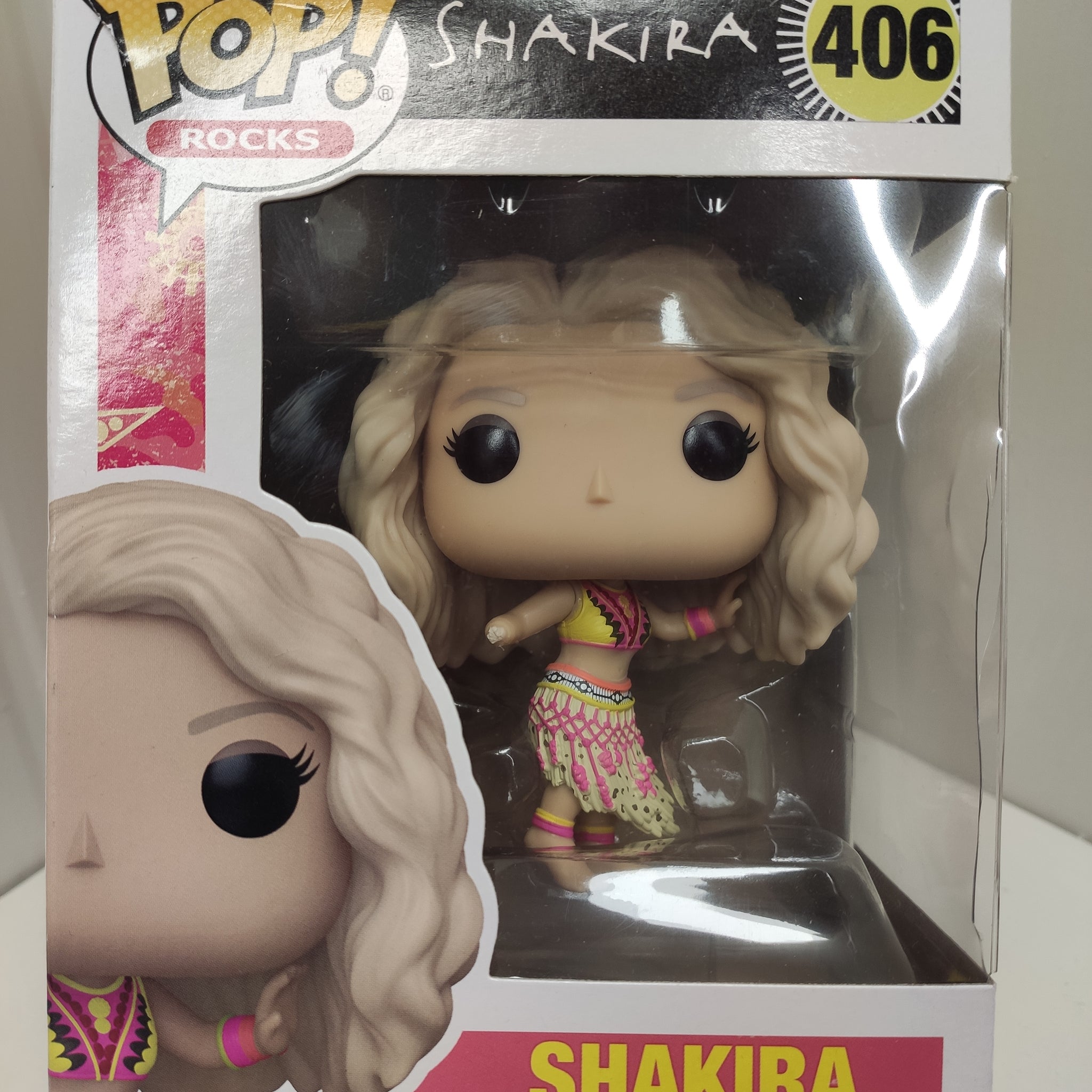 Funko Pop Shakira #406 Mano Danneggiata