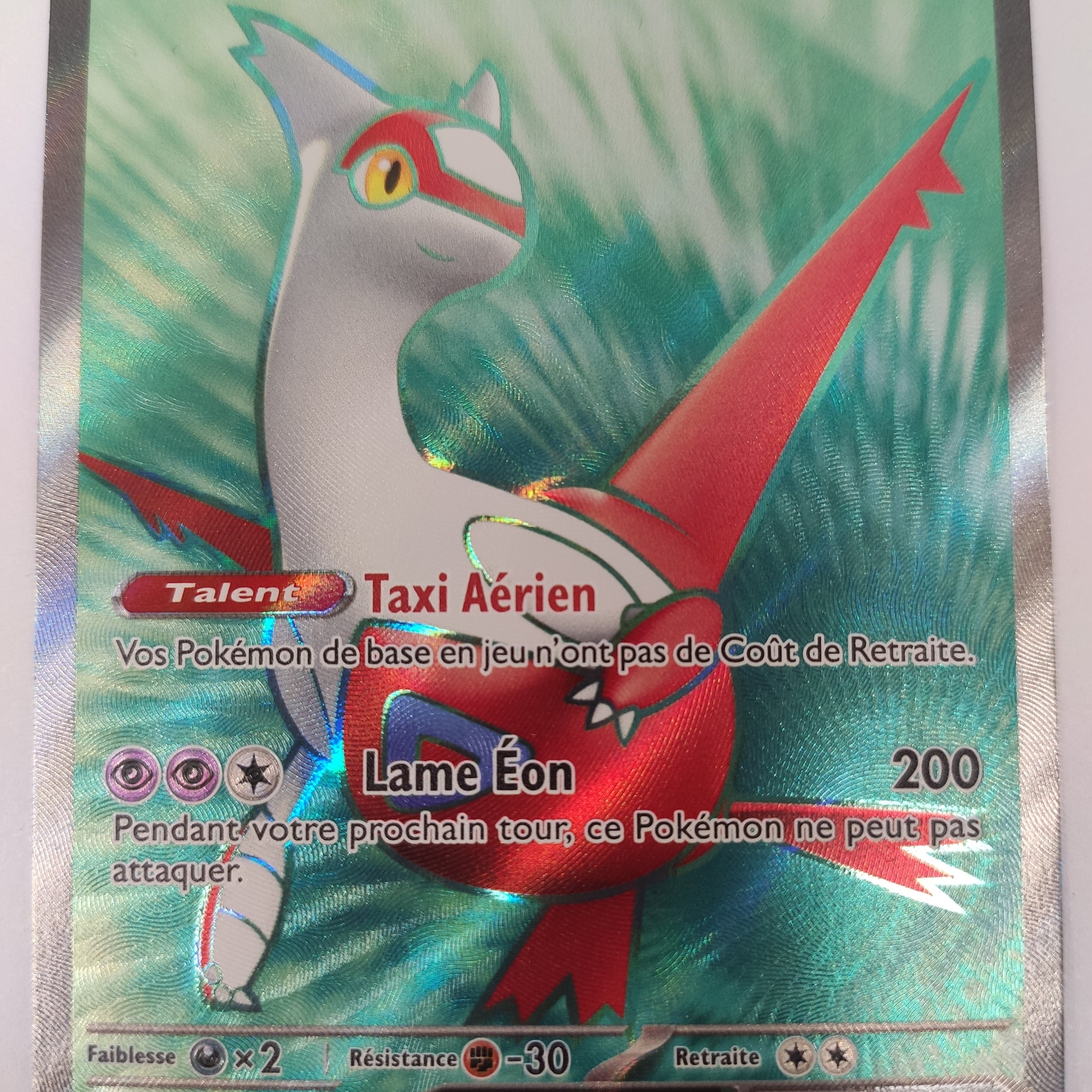 Latias ex Full Art (SSP 220) FR Mint