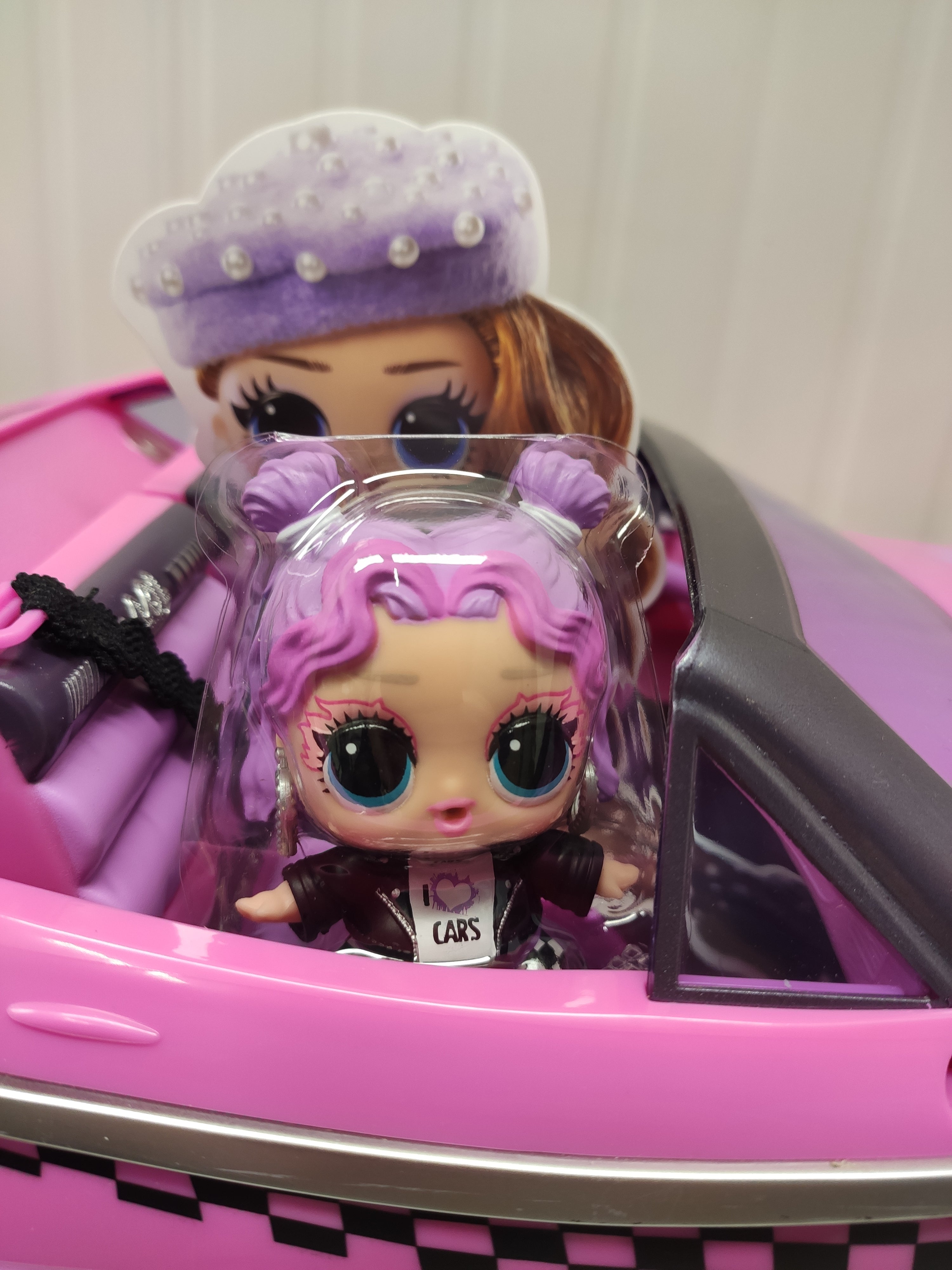 LOL Surprise City Cruiser Auto sportiva rosa e viola con esclusiva bambola BEEPS