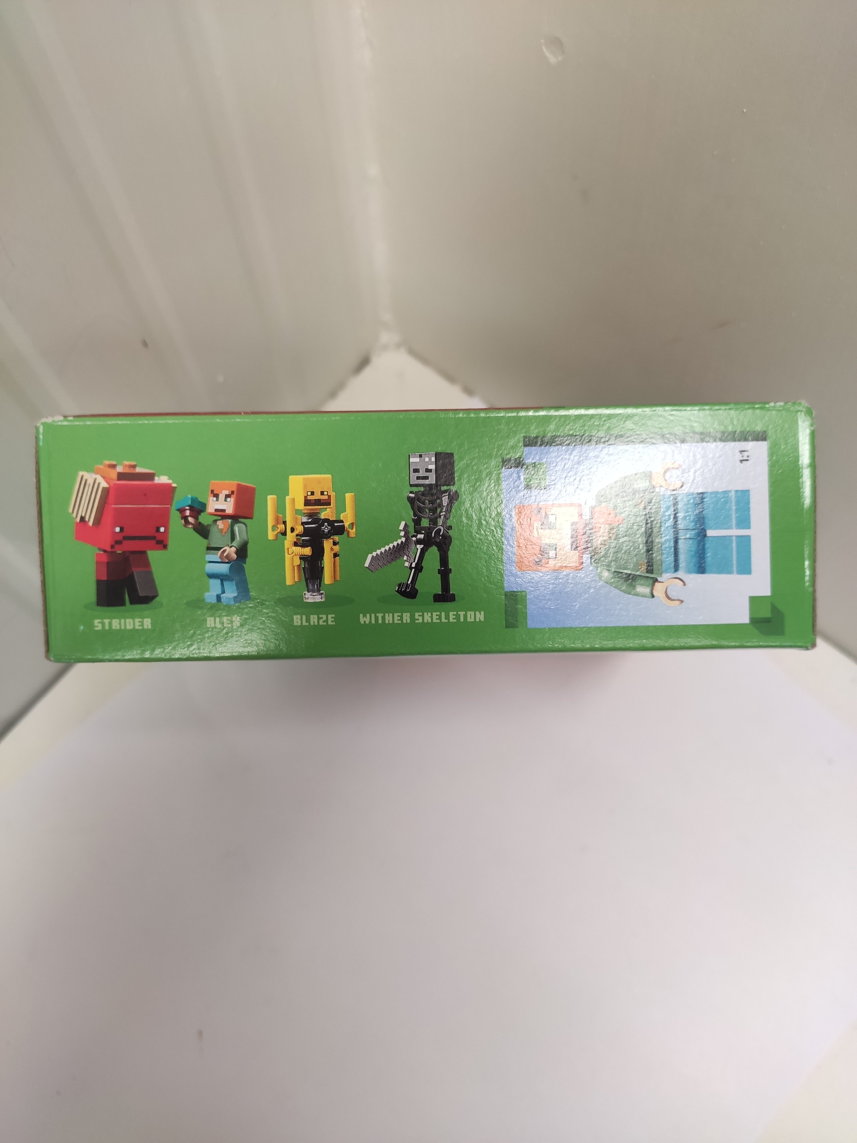 Lego Minecraft nuovo scatola danneggiata