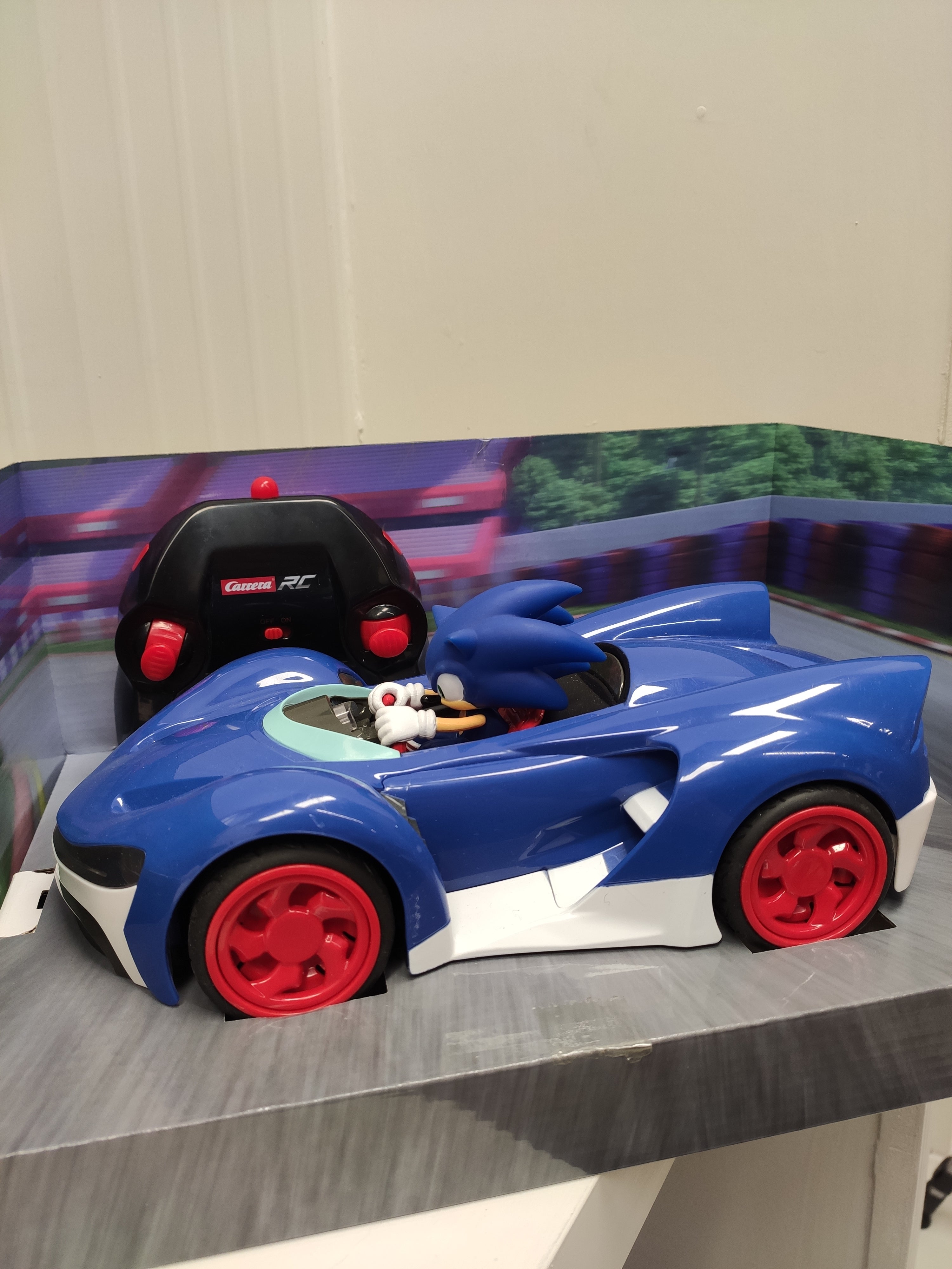 Carrera 2,4GHz Team Sonic Racing - Sonic